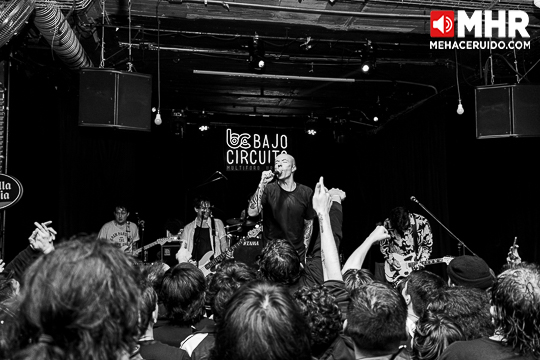 touche amore bajo circuito