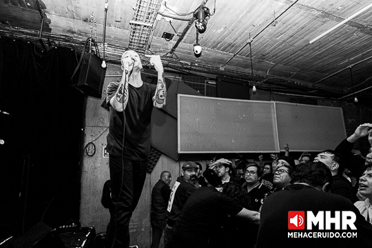 touche amore bajo circuito