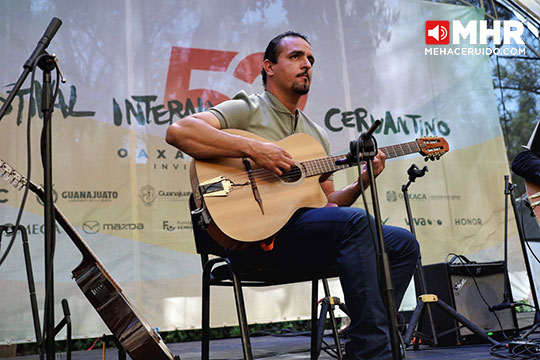 gato negro jazz cervantino