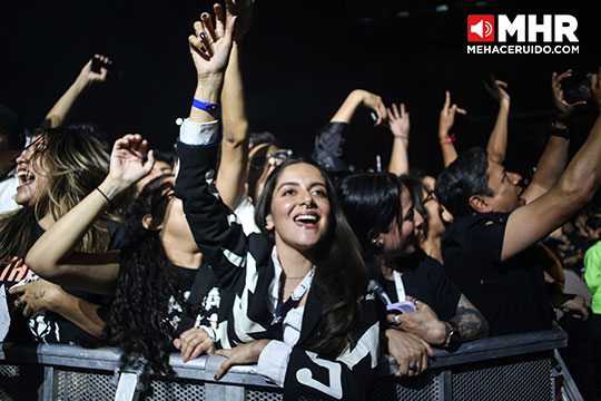 the hives palacio deportes mexico