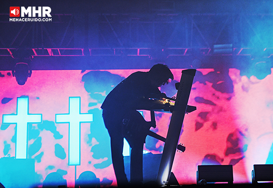 crosses mexico pabellon chino moreno